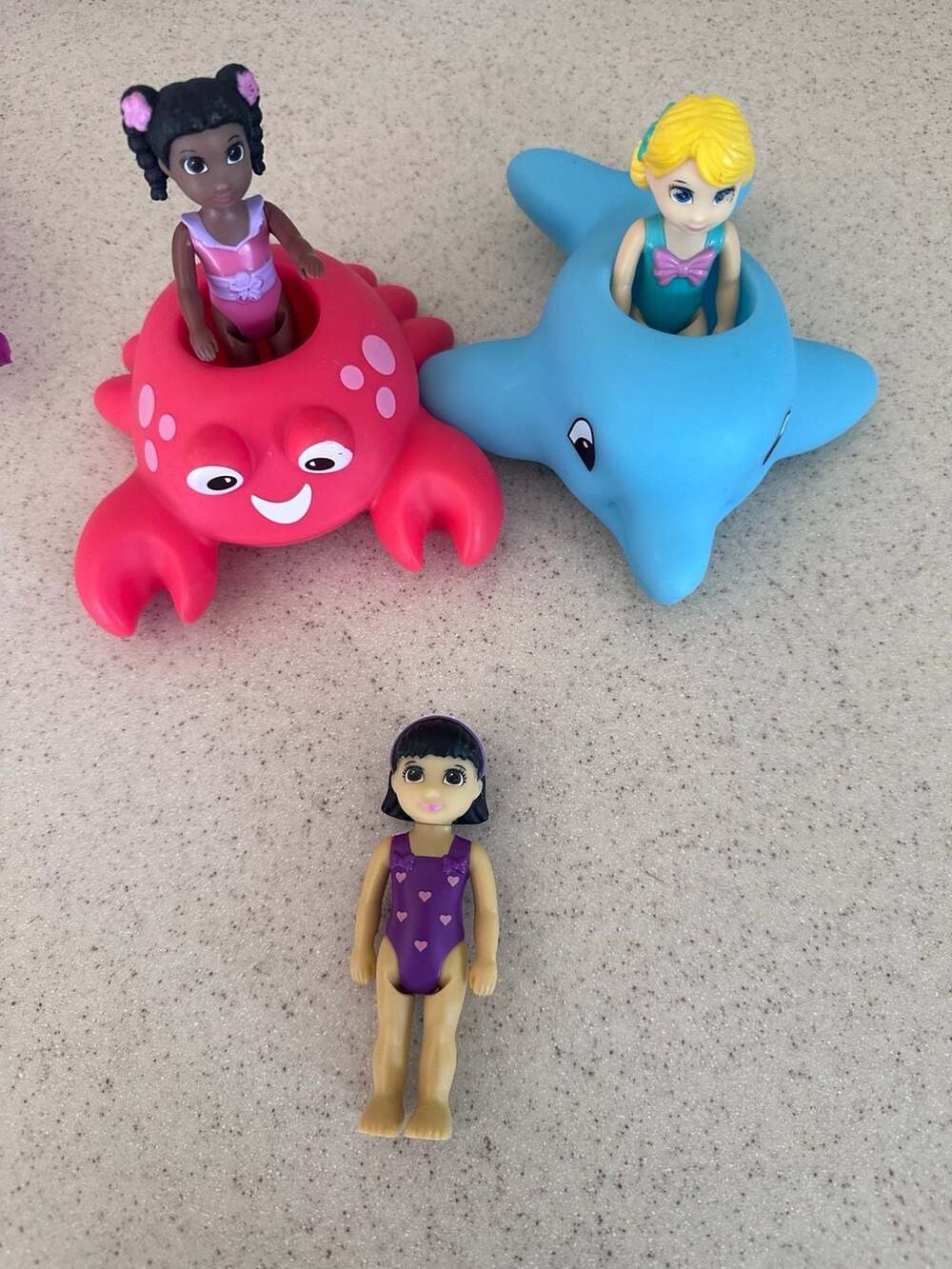 Lakeshore Floating Friends Bath Dolls and Toys Set